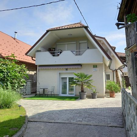 Stara Jezica Apartments With Wifi Ljubljana Exterior photo
